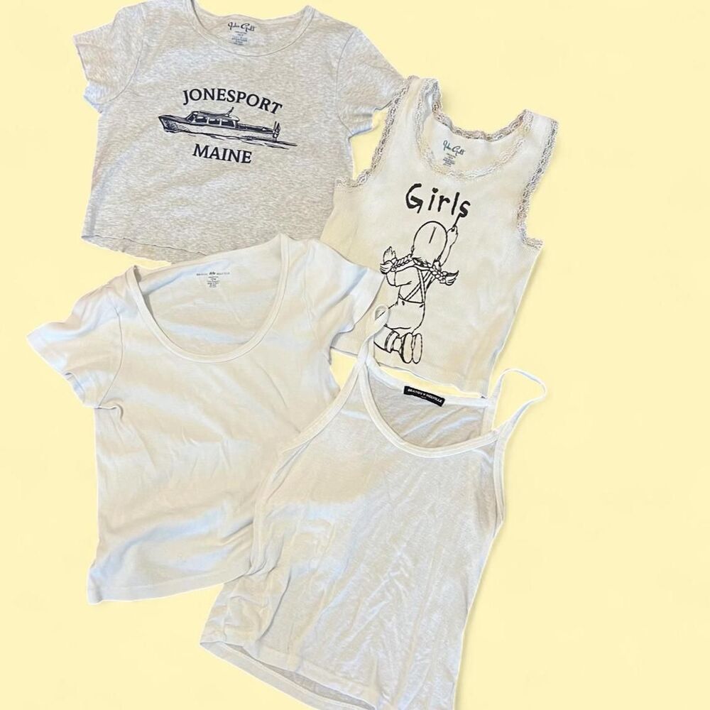 Brandy-melville Women's White and Cream Vest